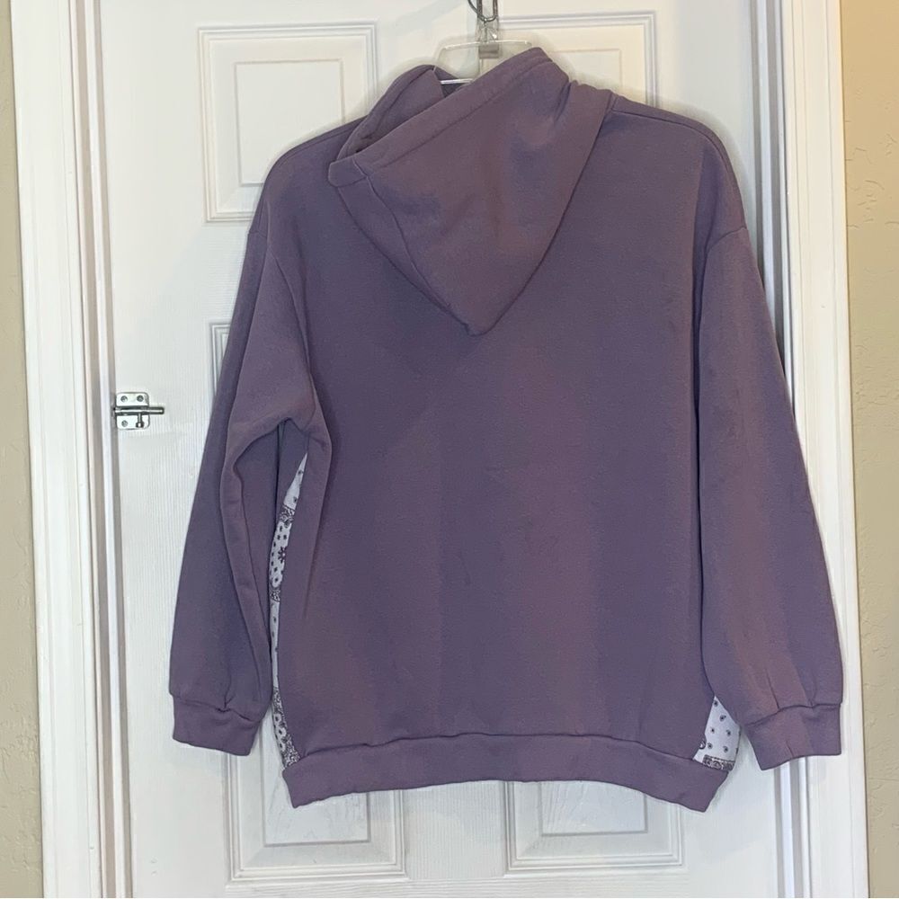 BOOHOO OVERSIZED BANDANA GUSSET CARGO HOODED SWEATSHIRT Size Medium - Picture 5 of 9